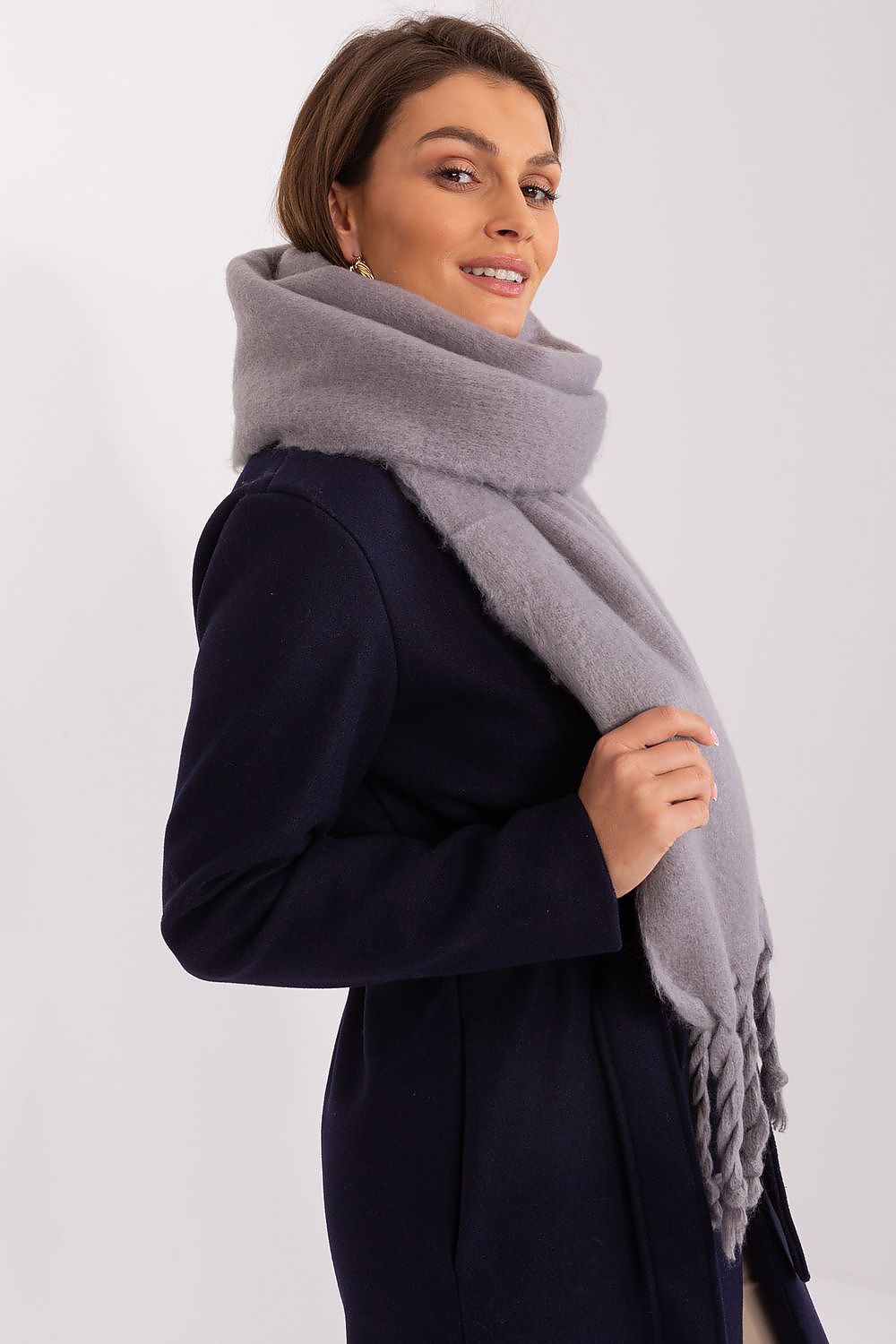  Shawl model 189884 AT 