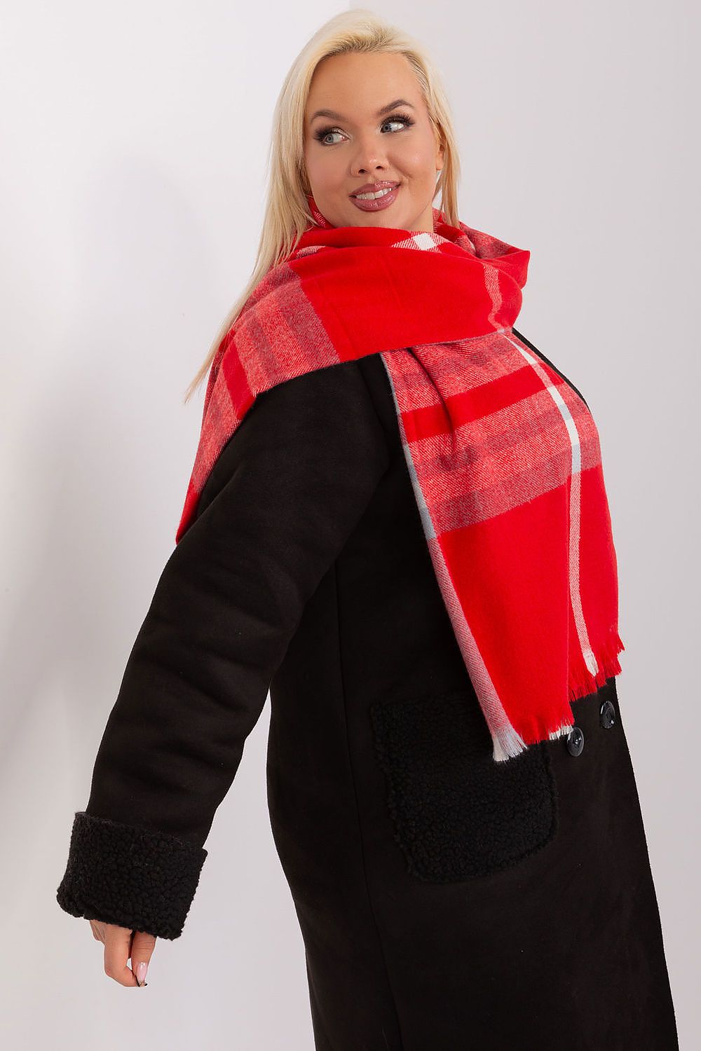  Shawl model 190566 AT 