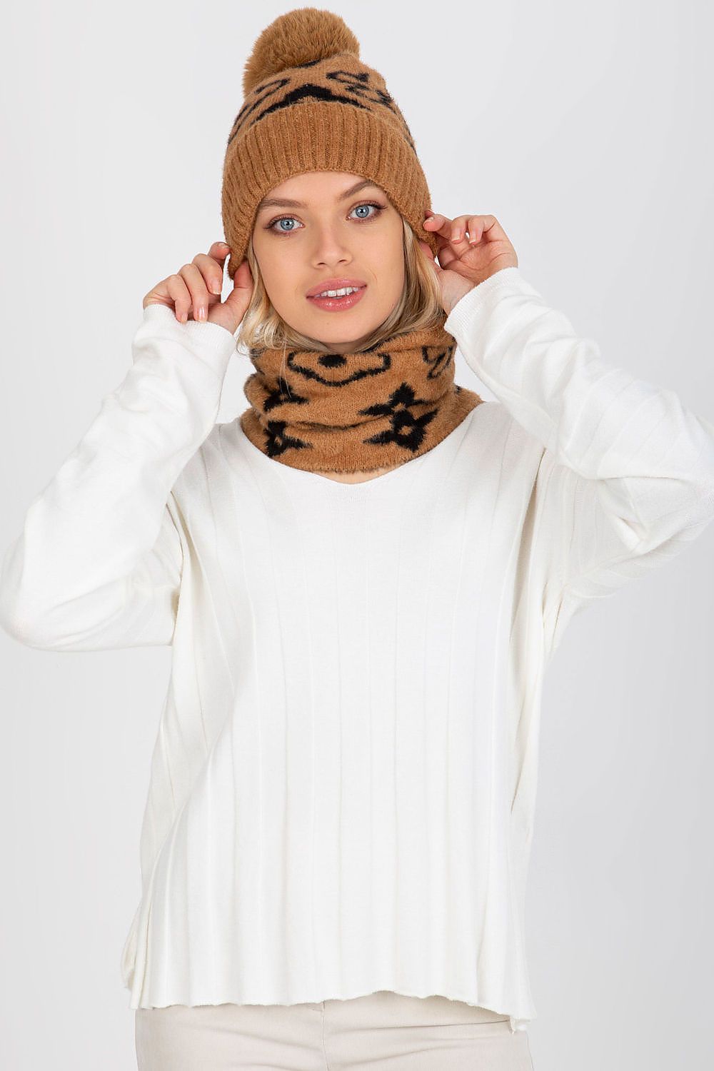  Cap model 185917 AT 
